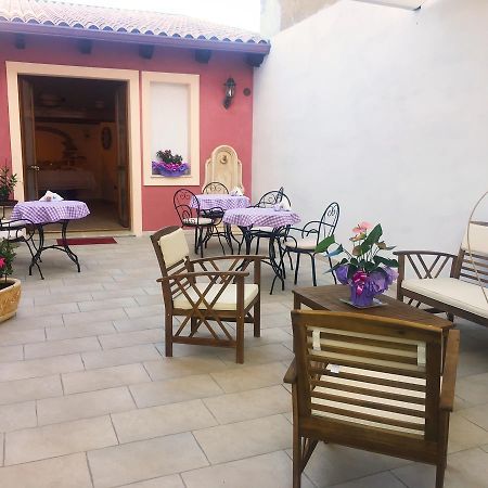 B&B Mariposa Sennori ภายนอก รูปภาพ