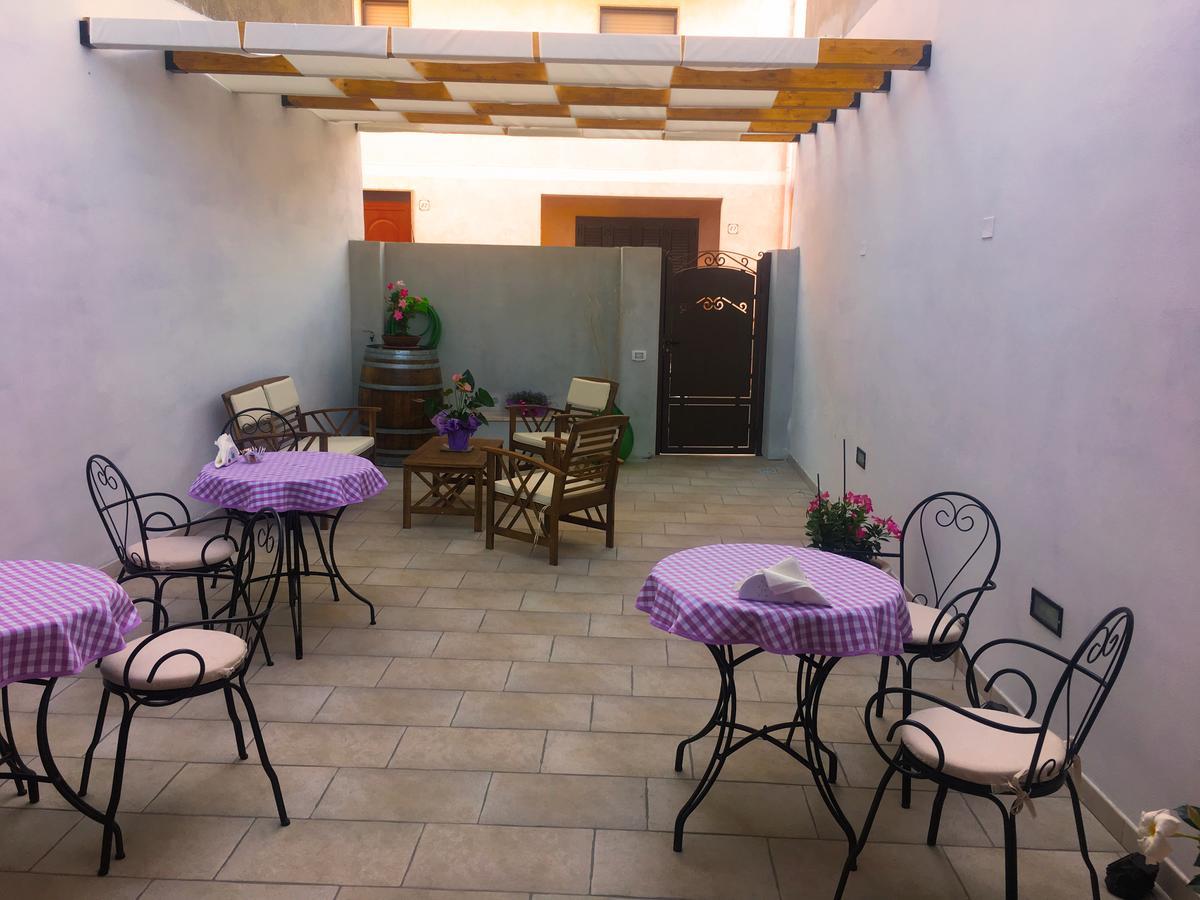 B&B Mariposa Sennori ภายนอก รูปภาพ