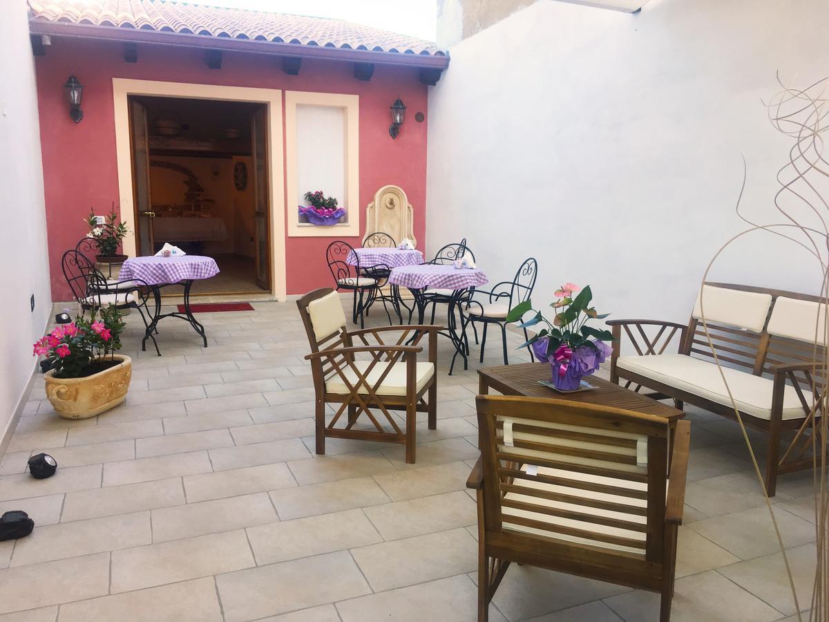 B&B Mariposa Sennori ภายนอก รูปภาพ